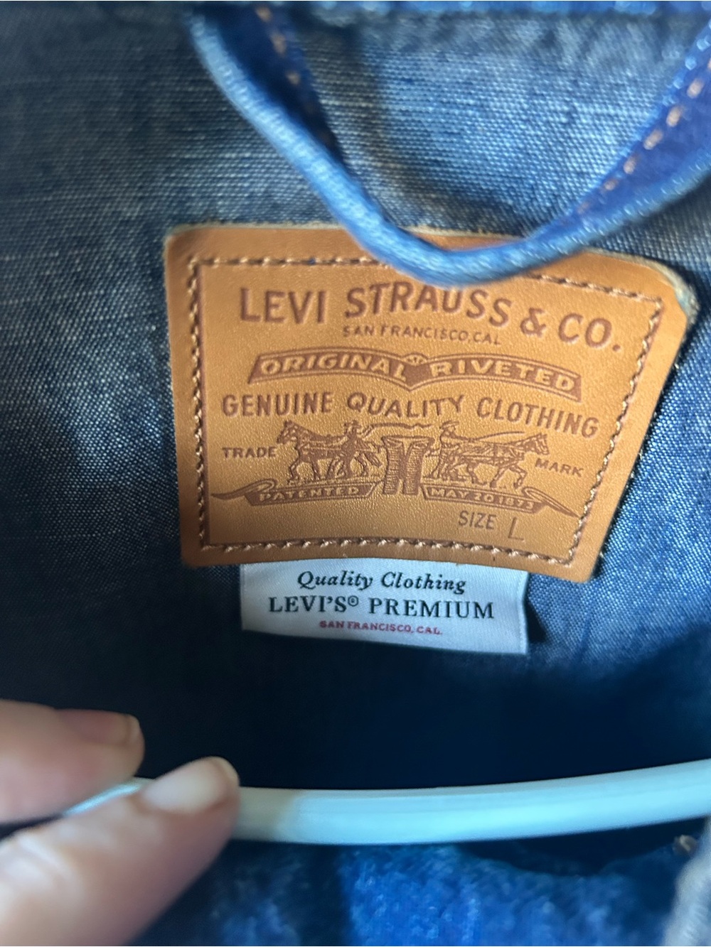 Signature by Levi Strauss/Revolve Trucker Blouson Denim Jacket - Picture 7 of 12
